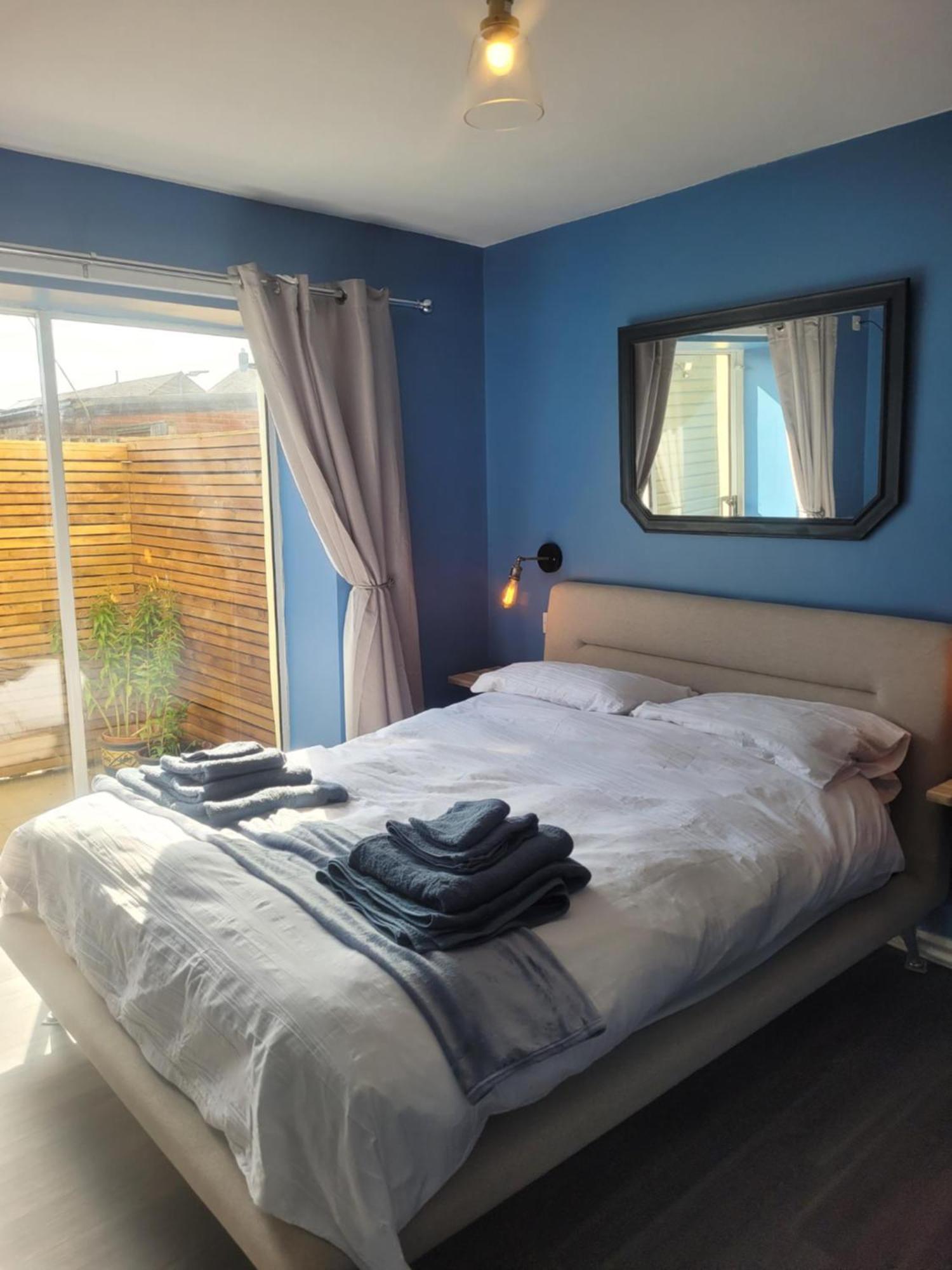 Отель Amble Harbour Retreats Экстерьер фото