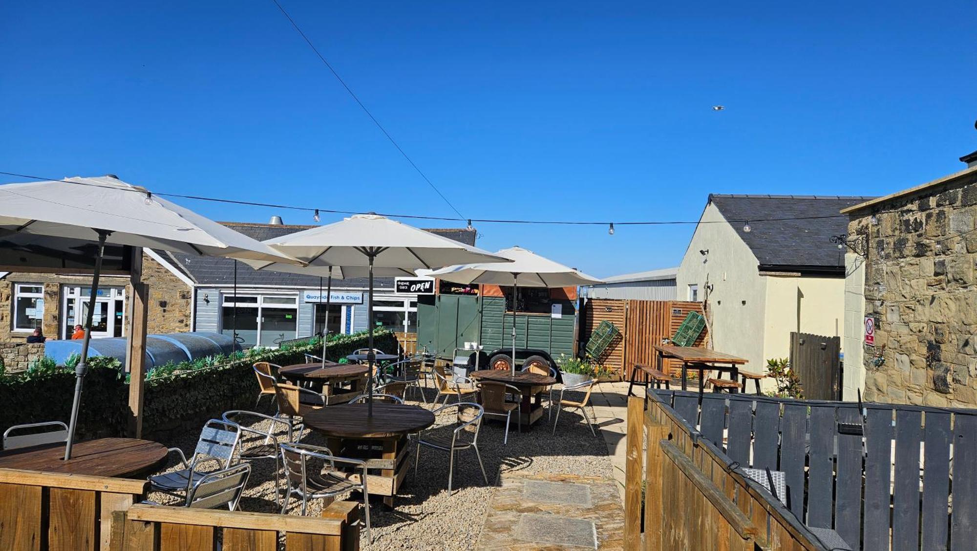 Отель Amble Harbour Retreats Экстерьер фото